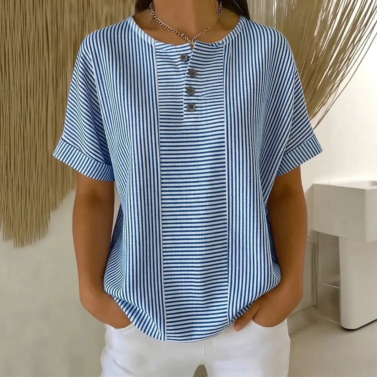 (Pague 1 Leve 2) Blusa Euddora Com Listras Delicadas e Botões Frontais