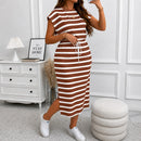 Vestido Almira™ com Estampa Listrada e Fenda Lateral Discreta